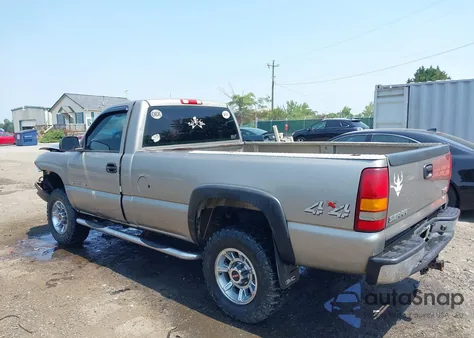 2003 GMC Sierra 2500Hd Work Truck from USA, damaged, VIN 1GTHK24U43E358747
